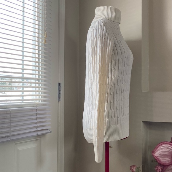 ST. JOHN’S BAY half white woman long sleeves turtleneck sweater. Size M. Used. - Picture 8 of 8